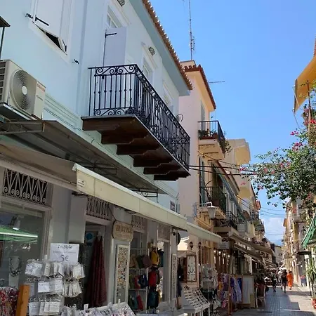 Szálloda 1830 Chateau