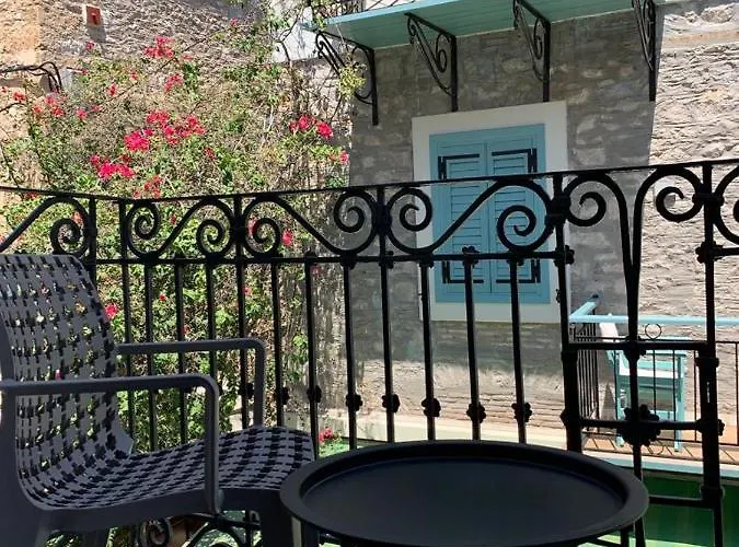 1830 Chateau Szálloda *