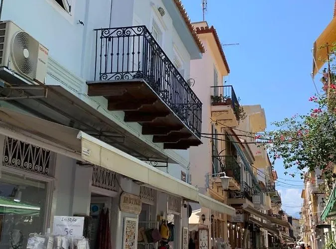 Szálloda 1830 Chateau